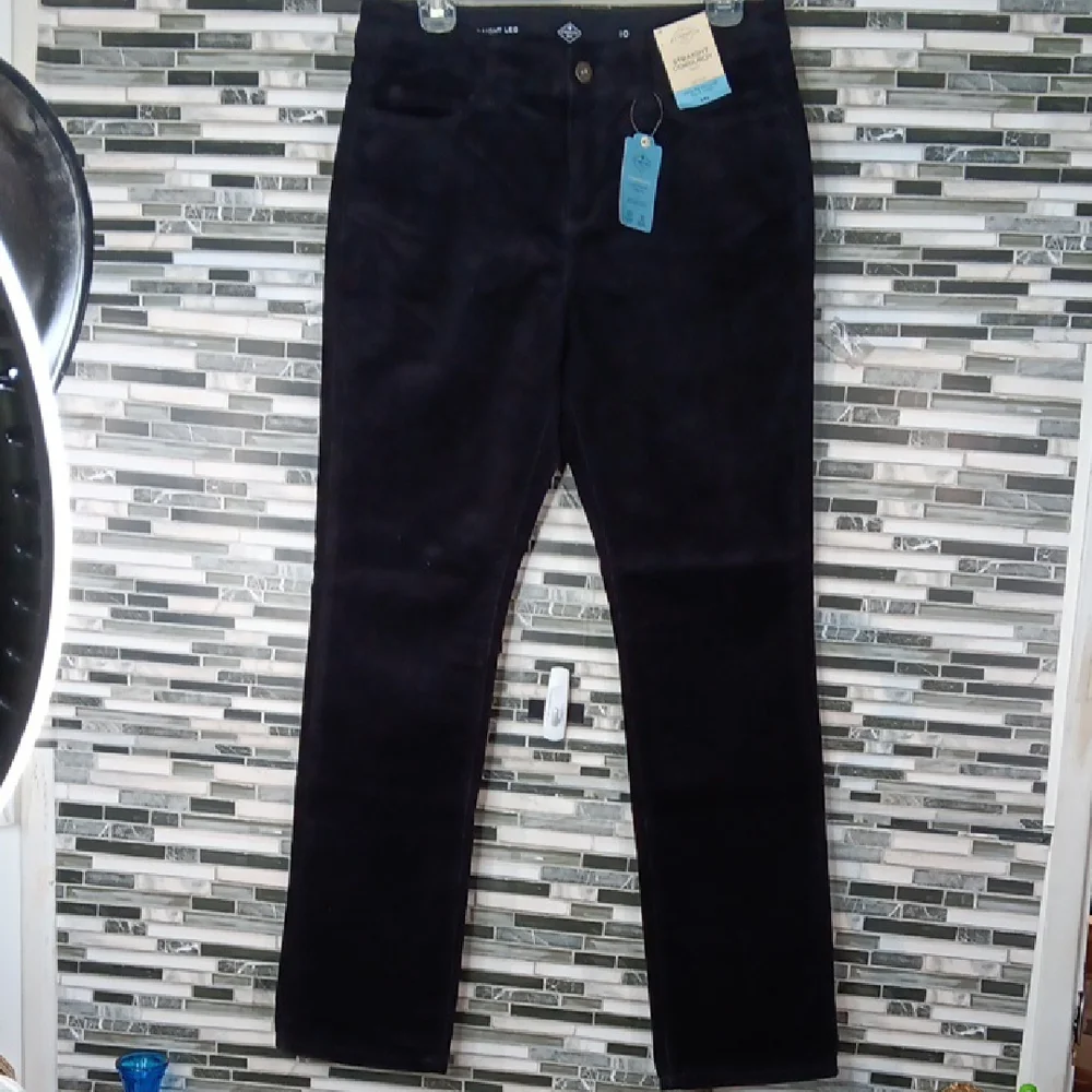 St. John's Bay Womens 10 Mid Rise Black Corduroy Slim Straight Pants Academia - Picture 3 of 13